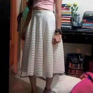 Gorgeous ivory midi skirt, only worn once.